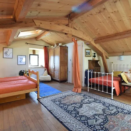 Stunning Detached Holiday With Heatable Pool Prázdninový dům *